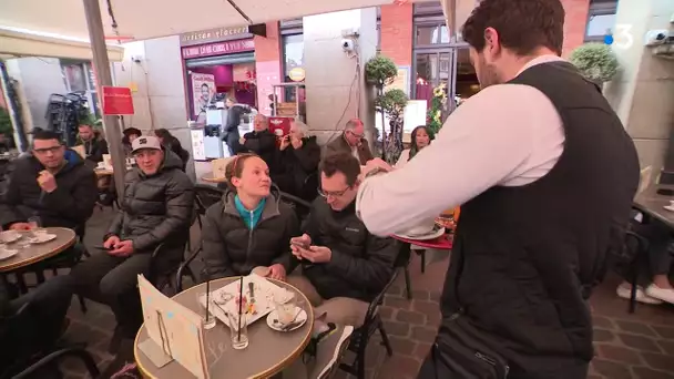 Ecologie : pour ou contre le chauffage des terrasses de café à Toulouse ?