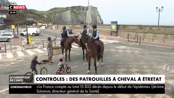 A cheval, les gendarmes d'Etretat tentent de faire respecter le confinement