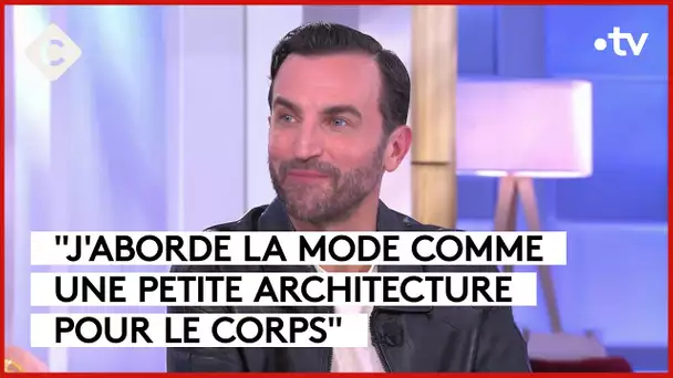 Nicolas Ghesquière, l’élégance à la française - C à Vous - 16/11/2023