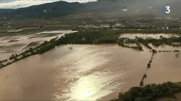 VIDEO - Les impressionnantes images aériennes des inondations Extrait 2