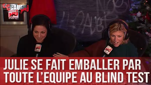 Julie se fait emballer par toute l&#039;équipe au Blind Test - C’Cauet sur NRJ