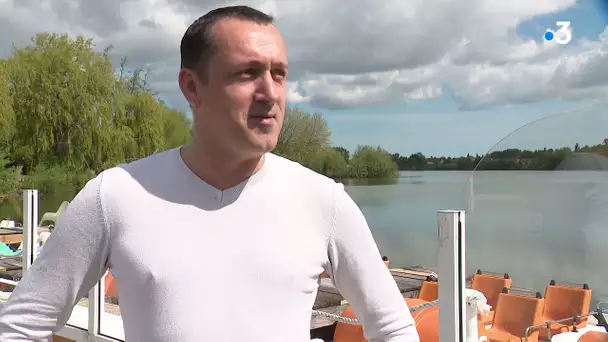 Ambiance chez les restaurateurs la veille de réouverture des terrasses à Calais / Dunkerque