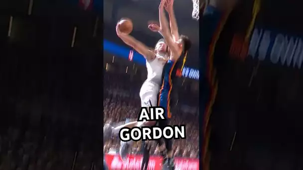 AARON GORDON TAKES FLIGHT FOR THE AND-1!