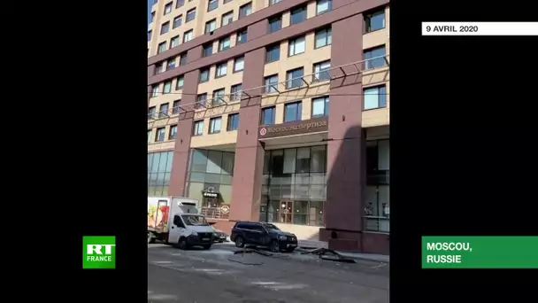 Un centre d’affaires frappé par une explosion dans le centre de Moscou
