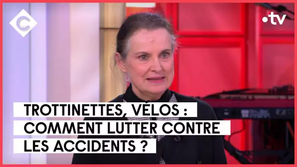 Trottinettes, vélos : attention danger - Anne Lavaud - C à Vous - 02/02/2023