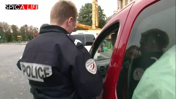 Contrôle de police : l'automobiliste ne se laisse pas faire