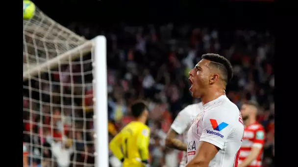 ❤️🤍 A high-flying Diego Carlos for Sevilla FC! #LaLigaSantander #shorts #NoEsFútbolEsLaLiga