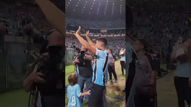 Grêmio : L'accueil démentiel réservé à Luis Suarez
