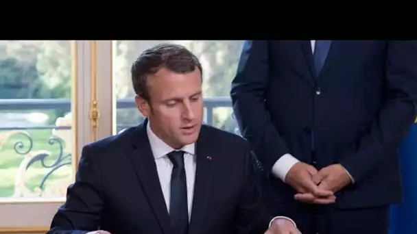 Emmanuel Macron, homme de lettres : « Il aime le bruit de la plume qui crisse »