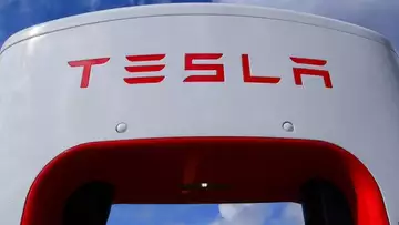 Bitcoin : sa Tesla lui permet d'extraire de la crypto-monnaie