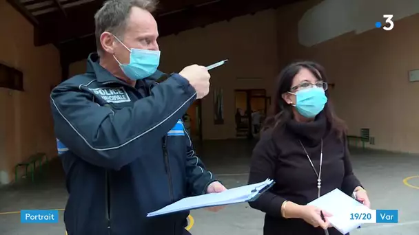 Portrait d'un romancier, policier municipal et ancien commando de marine dans le Var