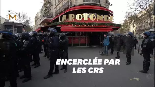 Pendant la manifestation à Paris, le restaurant La Rotonde était sous haute protection
