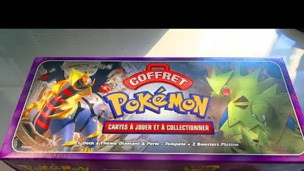 Ouverture d&#039;un COFFRET VALISE POKEMON A 250 EUROS ULTRA RARE DIAMANT ET PERLE !