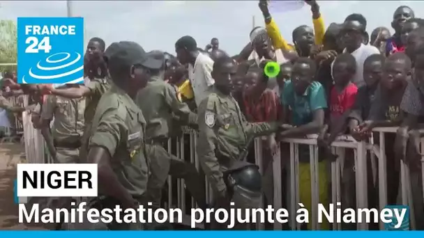 Niger : nouvelle manifestation pro-junte à Niamey avant la fin d'un ultimatum à la France