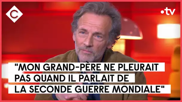 L’hymne à la liberté de Stéphane Freiss - C à Vous - 23/01/2023