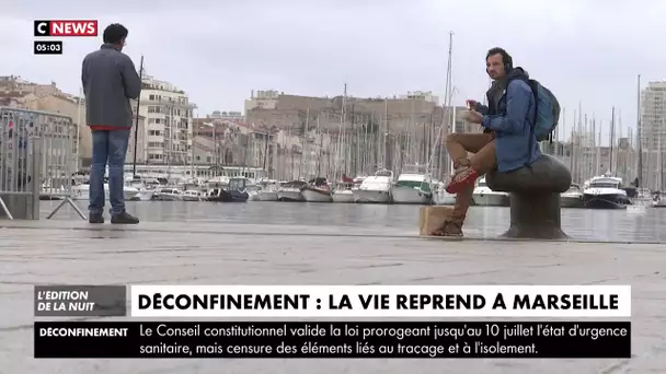 A Marseille, la vie reprend, la discipline reste
