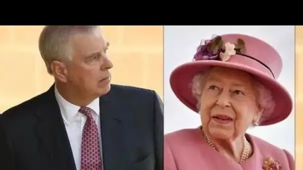 «Les dommages ont été immédiats» Le prince Andrew a forcé la reine à intervenir après une erreur «si