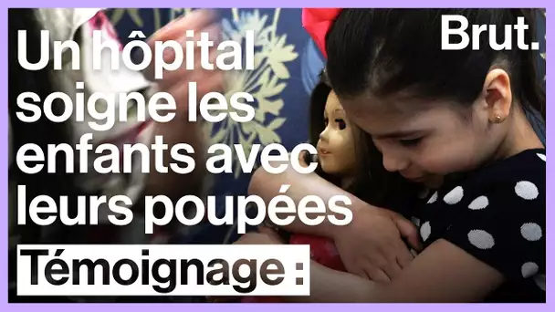 Cet hôpital soigne les enfants en même temps que leurs poupées