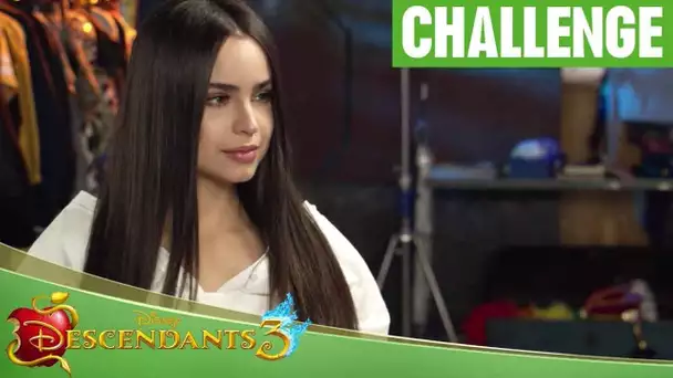 Descendants 3 - Challenge : "Si tu ris tu perds" avec Sofia Carson et Booboo Stewart