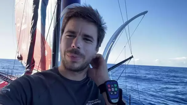 Vendée Globe 2020 : Sébastien Simon au large du Brésil après un peu plus de 15 jours de course