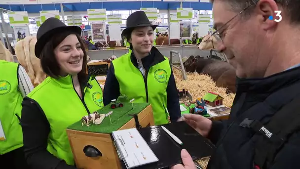 Salon de l'agriculture 2020 : des élèves en BTS de Vesoul présentent leur montbéliarde, Mélusine.