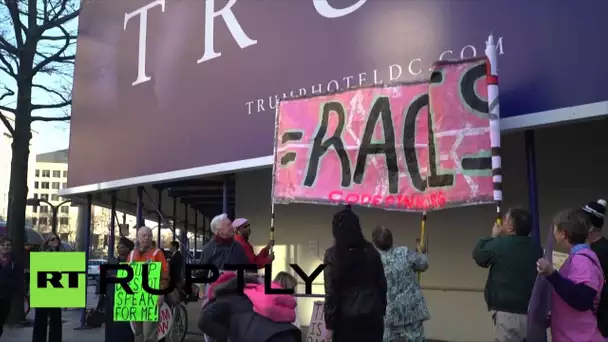 “Jetez Trump!”, les activistes pro-réfugiés manifestent devant son hôtel à New-York