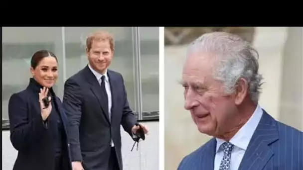 Charles fait un coup à peine voilé sur Harry et Meghan au milieu d'une querelle féroce