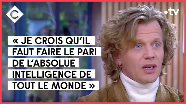 Alex Lutz, Daniel Pennac - C à Vous - 06/04/2022