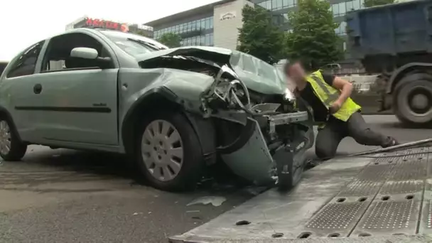 IL FAIT UN STRIKE AVEC SA CORSA !