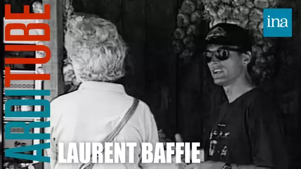 Laurent Baffie arnaque les touristes à St-Tropez | Archive INA