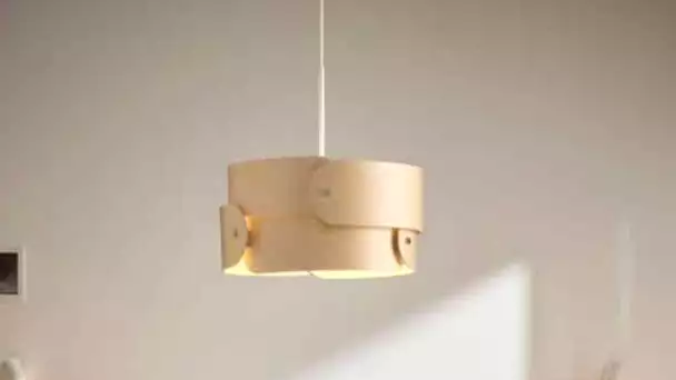 Ikea lance sa lampe ultramoderne en lattes de bouleau !