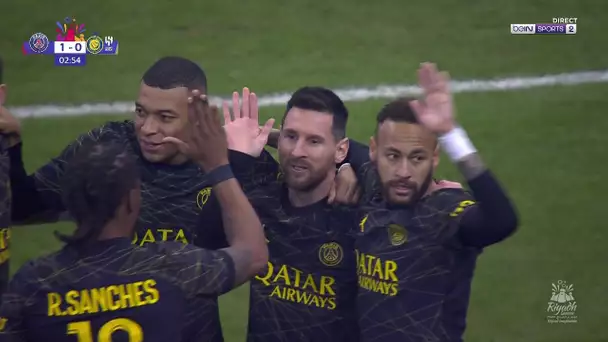 BUT - Lionel Messi ouvre le score d'entrée, bien servi par Neymar