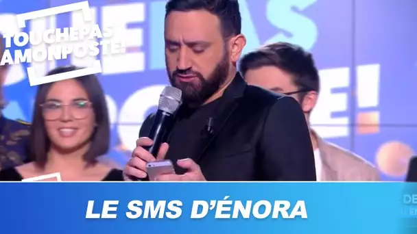 Cyril Hanouna reçoit un SMS d'Enora Malagré en direct