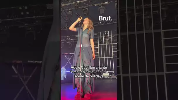 Adèle Castillon chante «Amour plastique » à Solidays