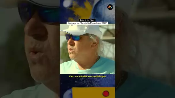 Revivez la folie du plus grand tournoi de pétanque au monde.