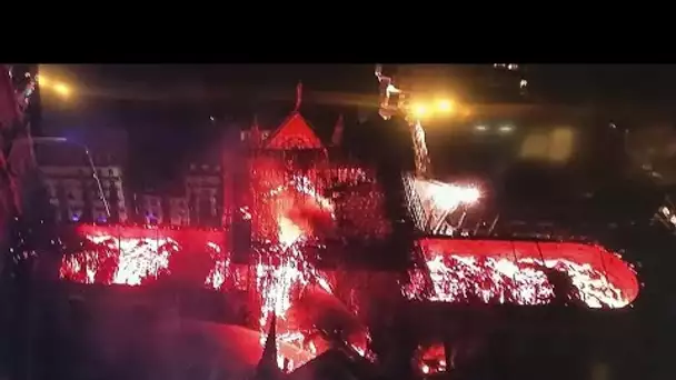 Émotion et solidarité internationales après l’incendie à Notre-Dame de Paris