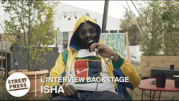 ISHA : Interview Backstage. Fans, Pogos et Enora Malagré.