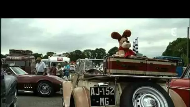 Tour de Bretagne des voitures anciennes.wmv