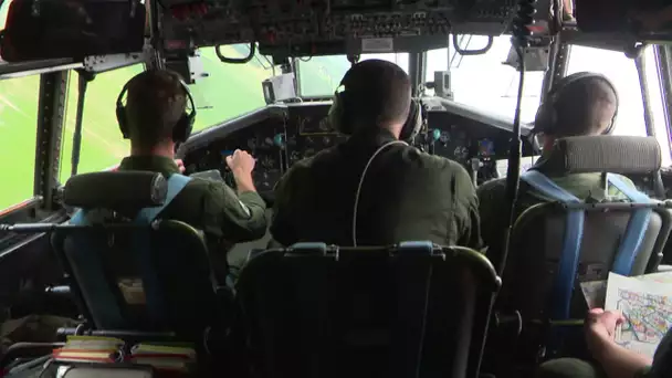 A Evreux, derniers vols pour les adieux au Transall,vénérable avion tout terrain de l'armée de l'air