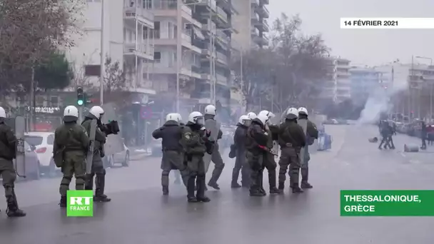 Restrictions anti-Covid : affrontements entre police et manifestants en Grèce