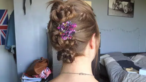 [ Tutoriel Coiffure n°16 ] : Chignon fleuri pour cet été !