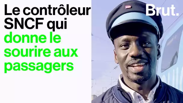 Romain, le contrôleur SNCF qui donne le sourire aux passagers