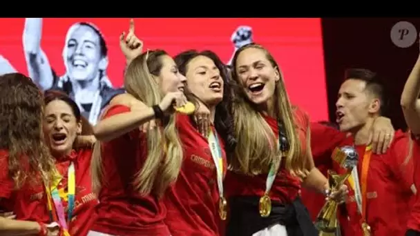 PHOTOS Coupe du monde féminine : Malgré les scandales en rafale, les Espagnoles s'éclatent à Ibiza
