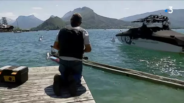 Haute-Savoie : Un homme nettoie la Baie de Talloires grâce à son invention : un bateau dépollueur