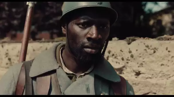 Omar Sy en tirailleur sénégalais dans un extrait de "Tirailleurs"