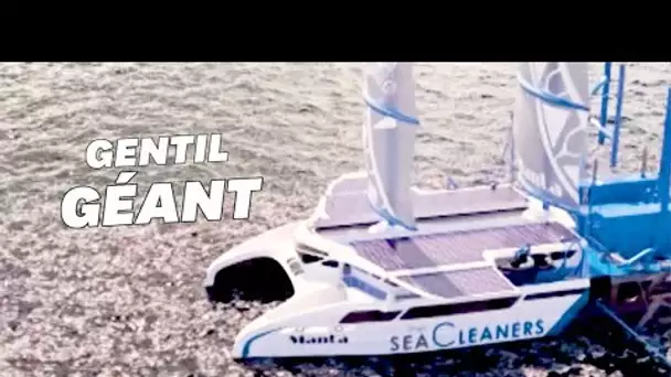 Un gigantesque catamaran nettoyeur des mers présenté à Paris