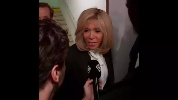 Brigitte Macron rembarre un journaliste “bien curieux”