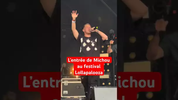 L’entrée sur scène de Michou au festival Lollapalooza.