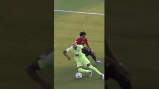 😳 Lamine Yamal, 5 minutes après le début de saison :