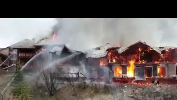 Incendie sur l'ensemble des chalets "Le Pilon" dans la station de ski d'Auron (06)